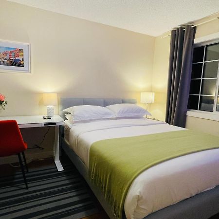 Joe'S Cozy And Quality Place In YYC Екстериор снимка