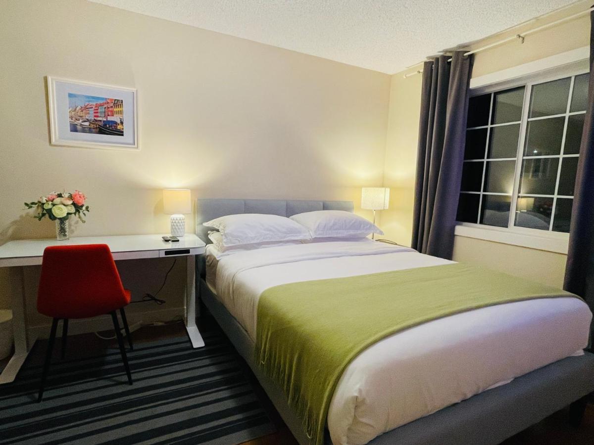 Joe'S Cozy And Quality Place In YYC Екстериор снимка